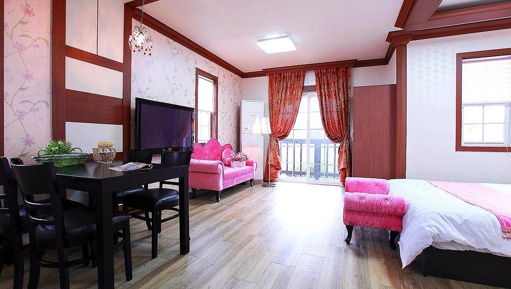 גייאונגג'ו Jijunghae Pension מראה חיצוני תמונה